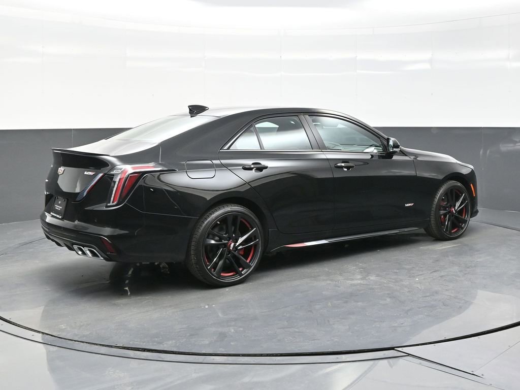 2025 Cadillac CT4 V-Series - Photo 7