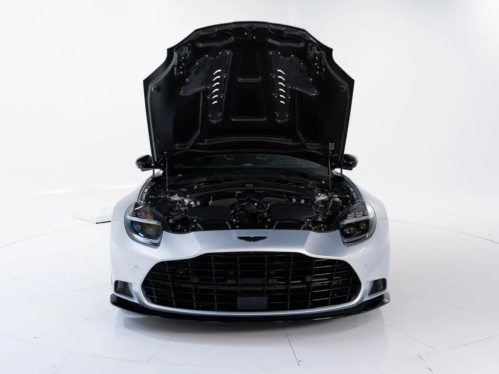 Certified Used 2025 Lightning Silver Aston Martin  image 40