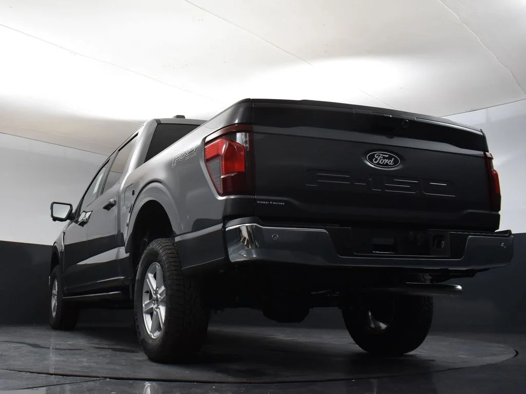 New 2026 Gray Ford XLT image 33