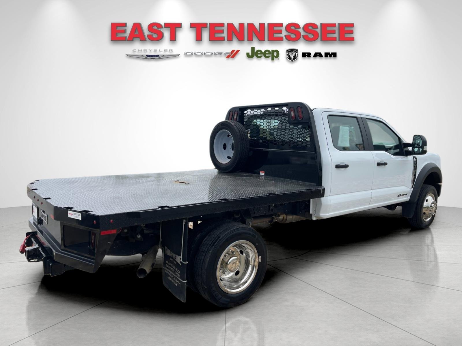 Used 2024 White Ford XL image 3
