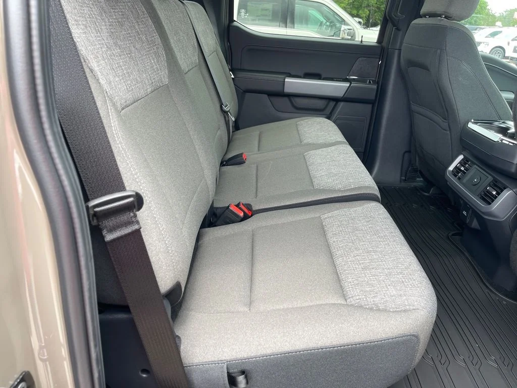 New 2026 Marsh Gray Ford XLT image 13
