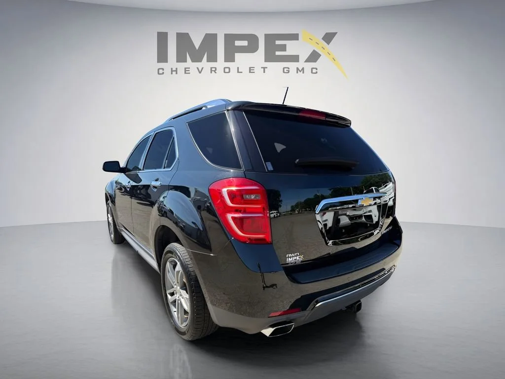 Used 2016 MOSAIC BLACK METALLIC Chevrolet LTZ image 3