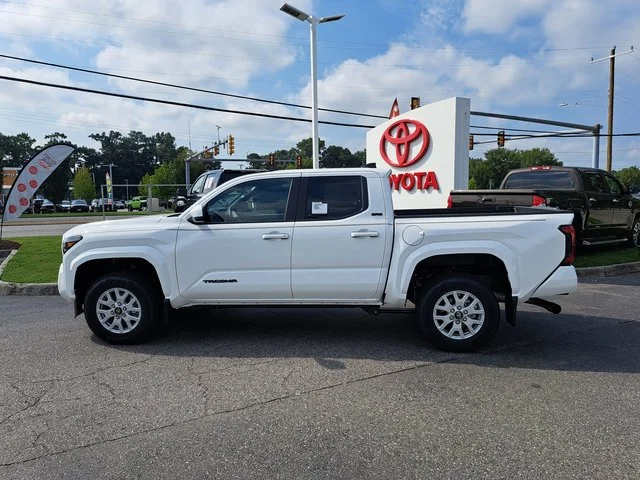 New 2026 Ice Cap Toyota  SR5 image 9
