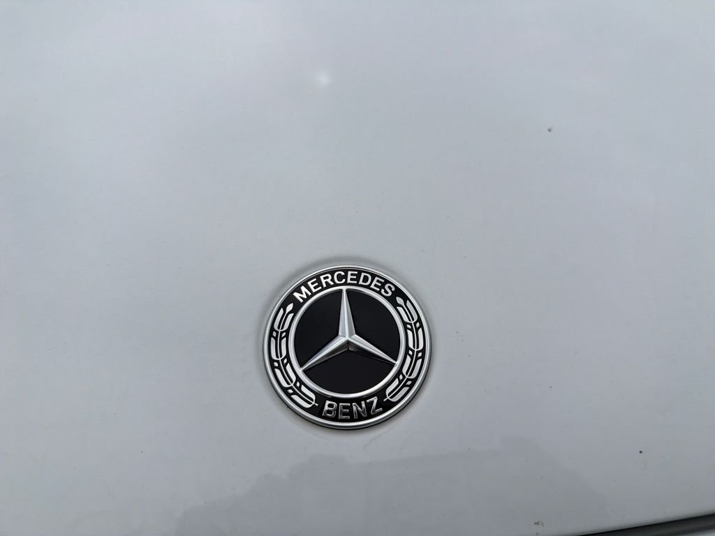 Used 2025 White Mercedes-Benz GLA 250 image 17