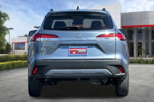 Certified Used 2025  Toyota LE image 6