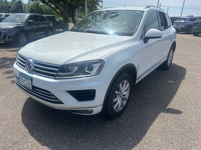Used 2016 White Volkswagen VR6 FSI image 7