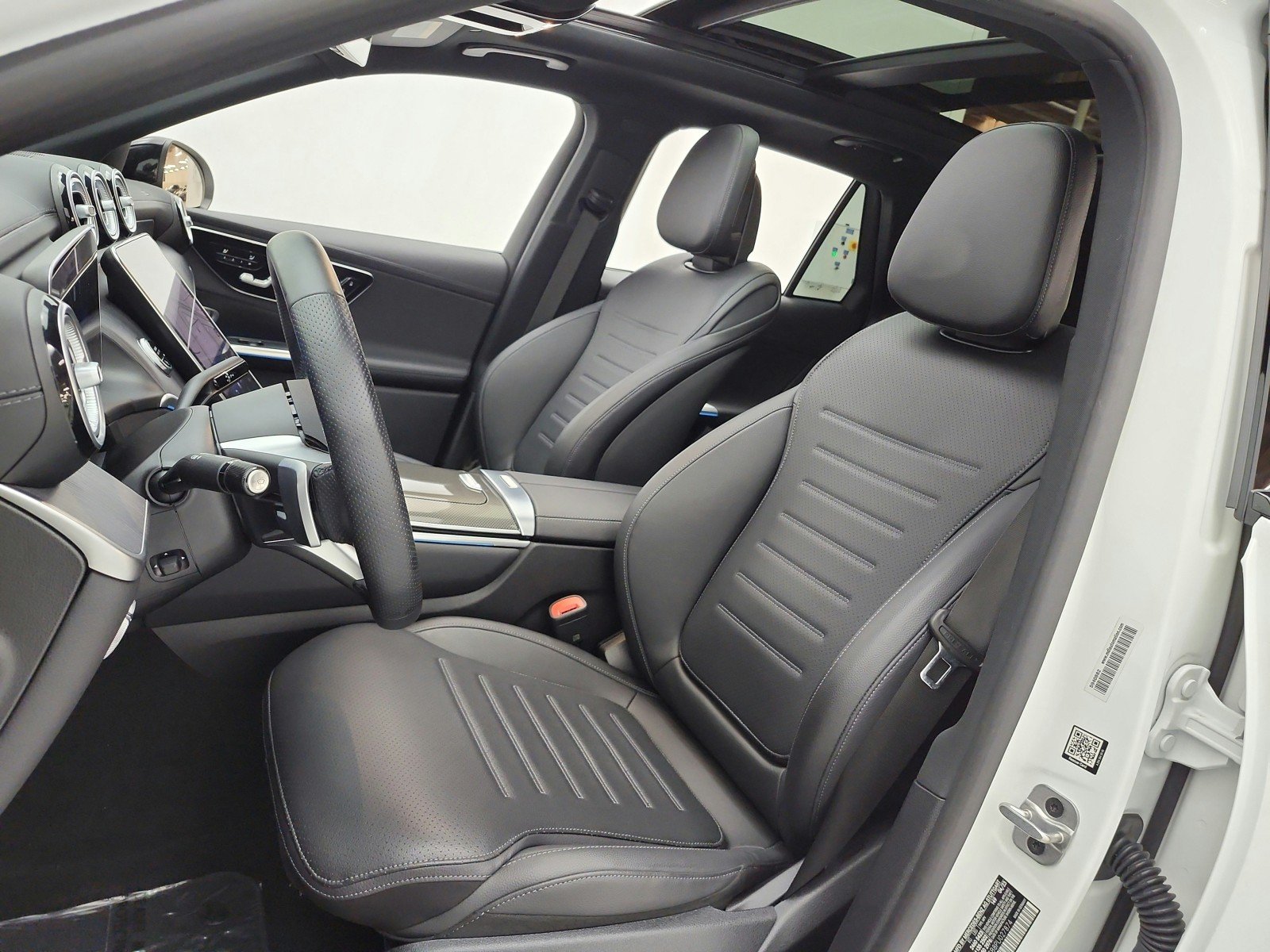 Certified Used 2023 Polar White Mercedes-Benz GLC 300 SUV image 10
