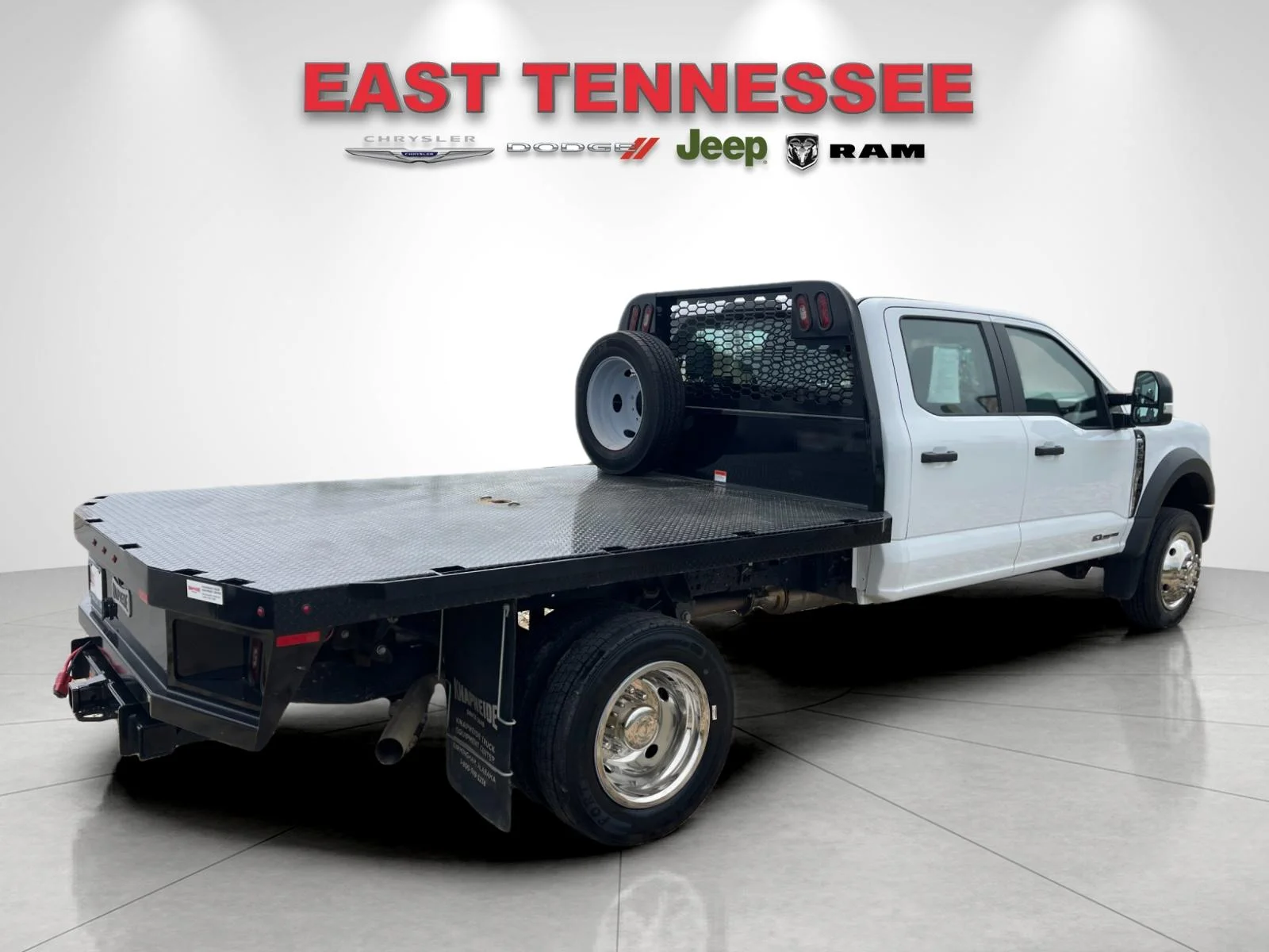 Used 2024 White Ford XL image 3