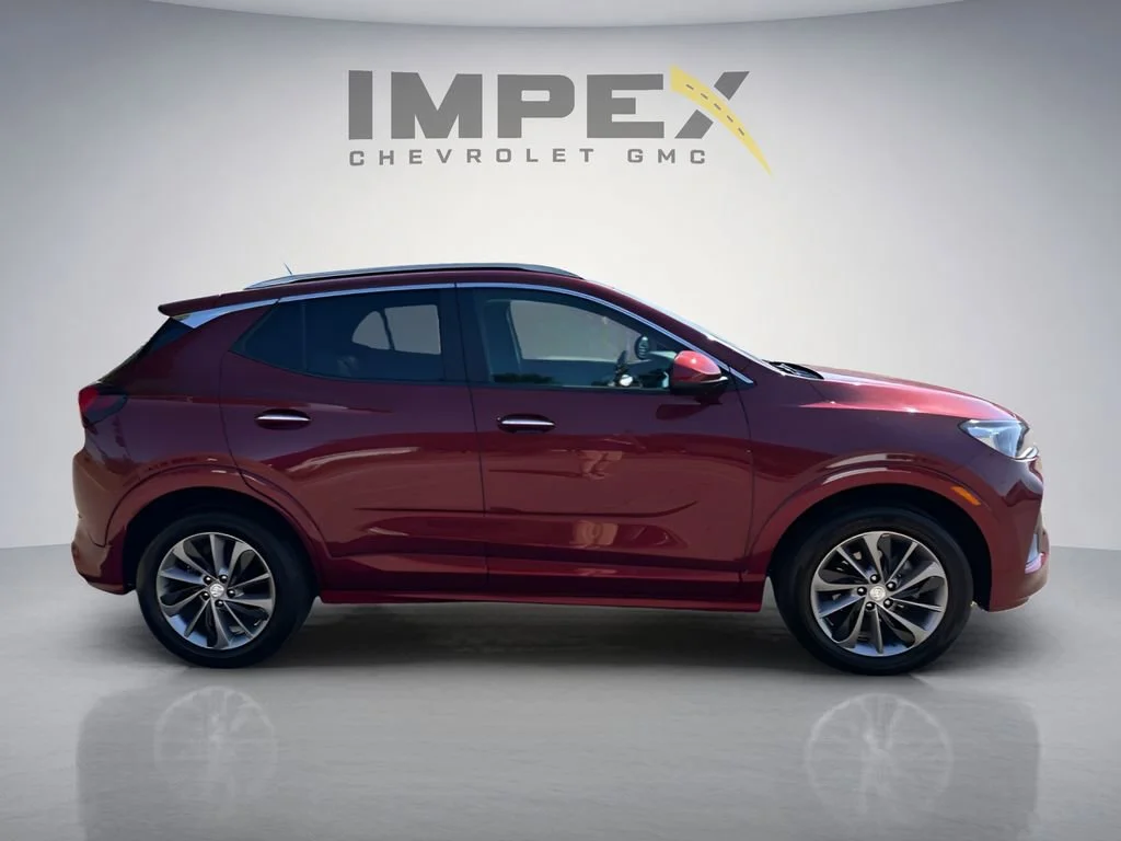 Used 2023 Cinnabar Metallic Buick Select image 6