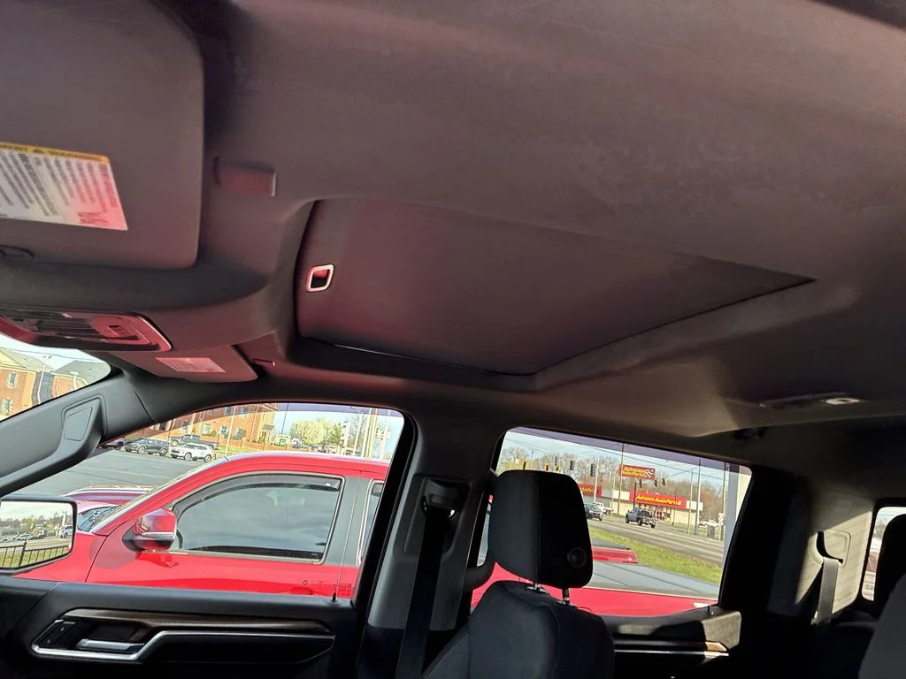 Used 2022 Red Chevrolet LT Trail Boss image 18
