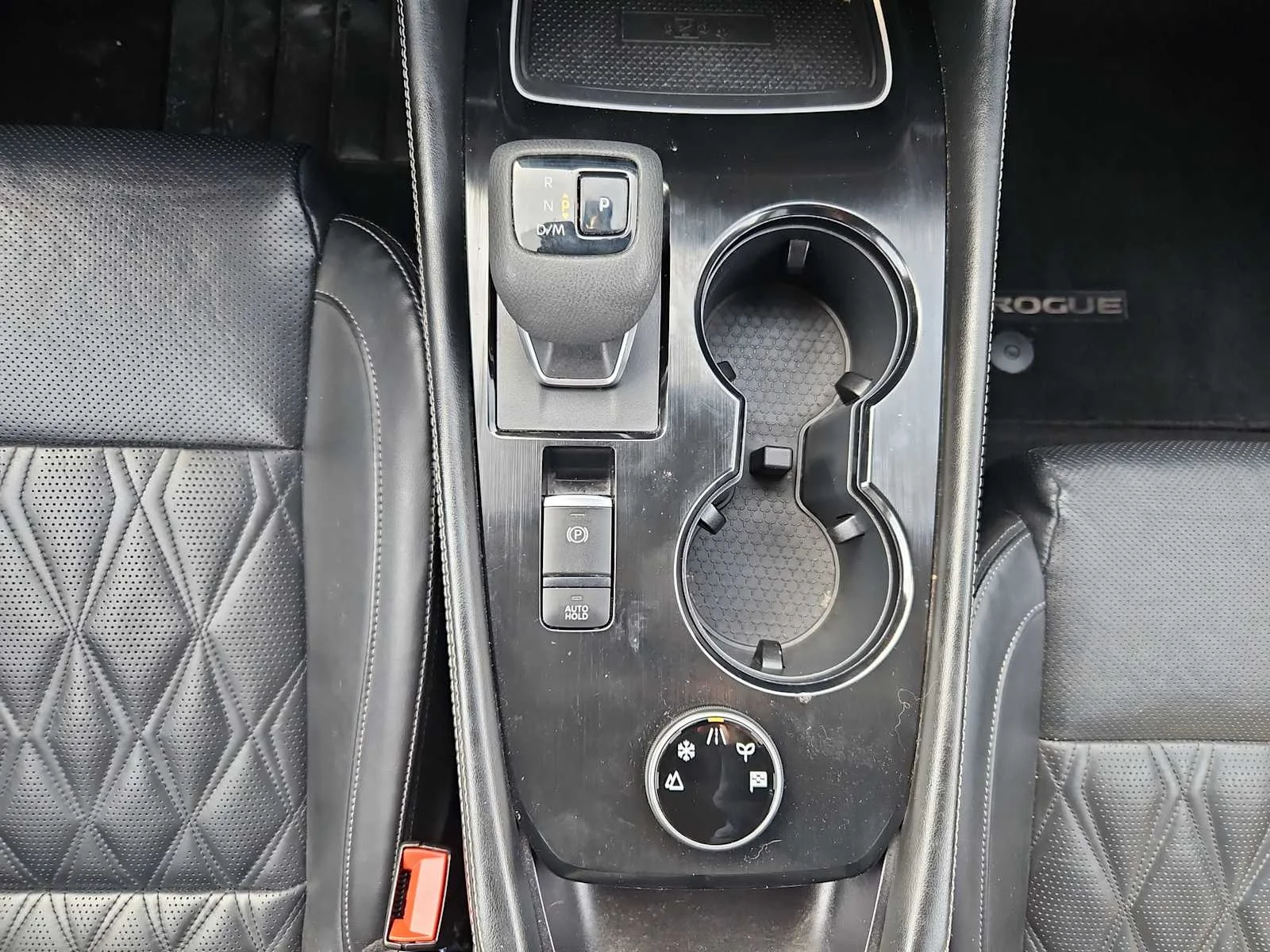 2023 Nissan Rogue Platinum - Photo 19