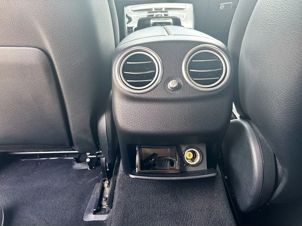 Used 2018 Polar White Mercedes-Benz E 300 image 17