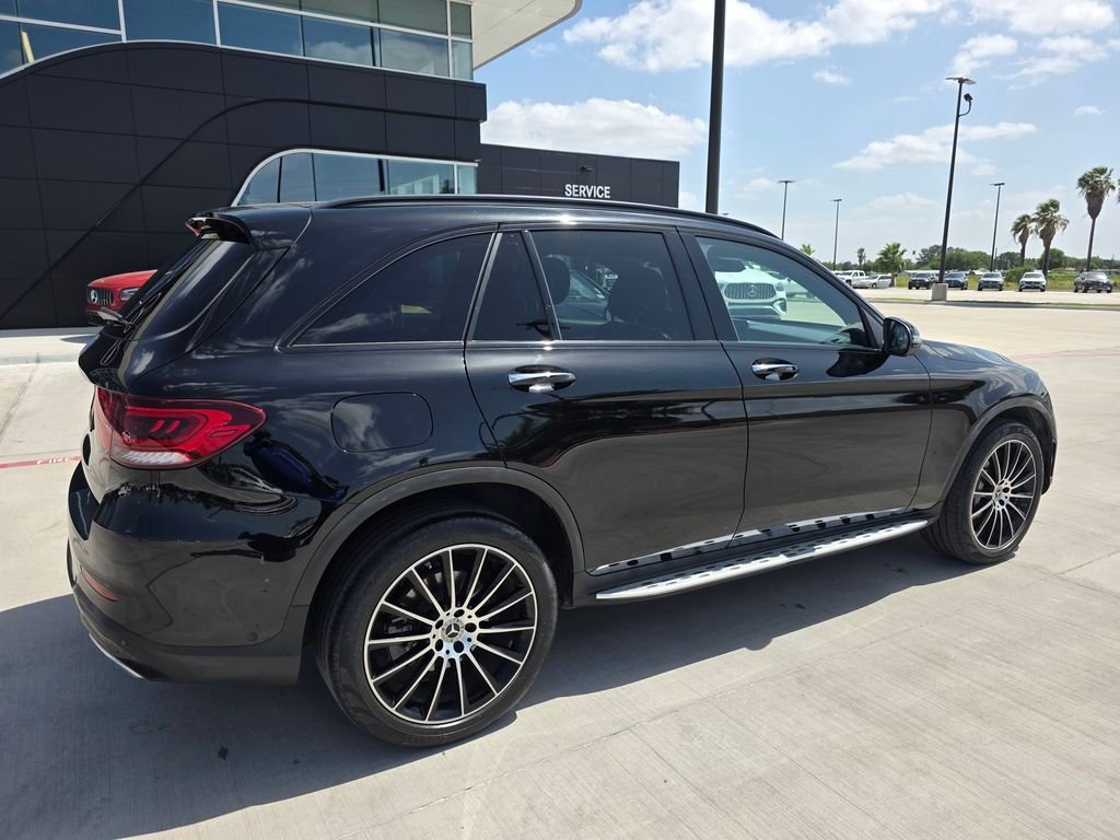 Used 2022 Black Mercedes-Benz GLC 300 image 6
