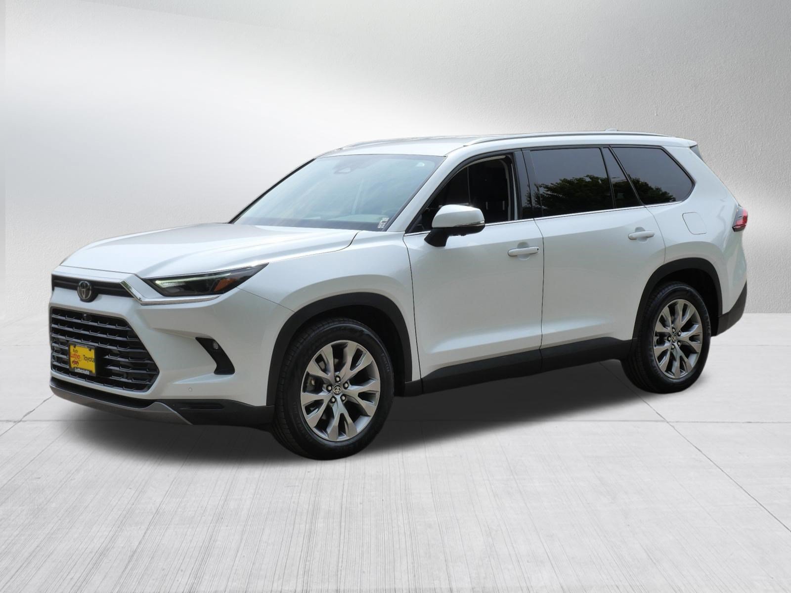 Certified Used 2024 Wind Chill Pearl Toyota Limited image 3