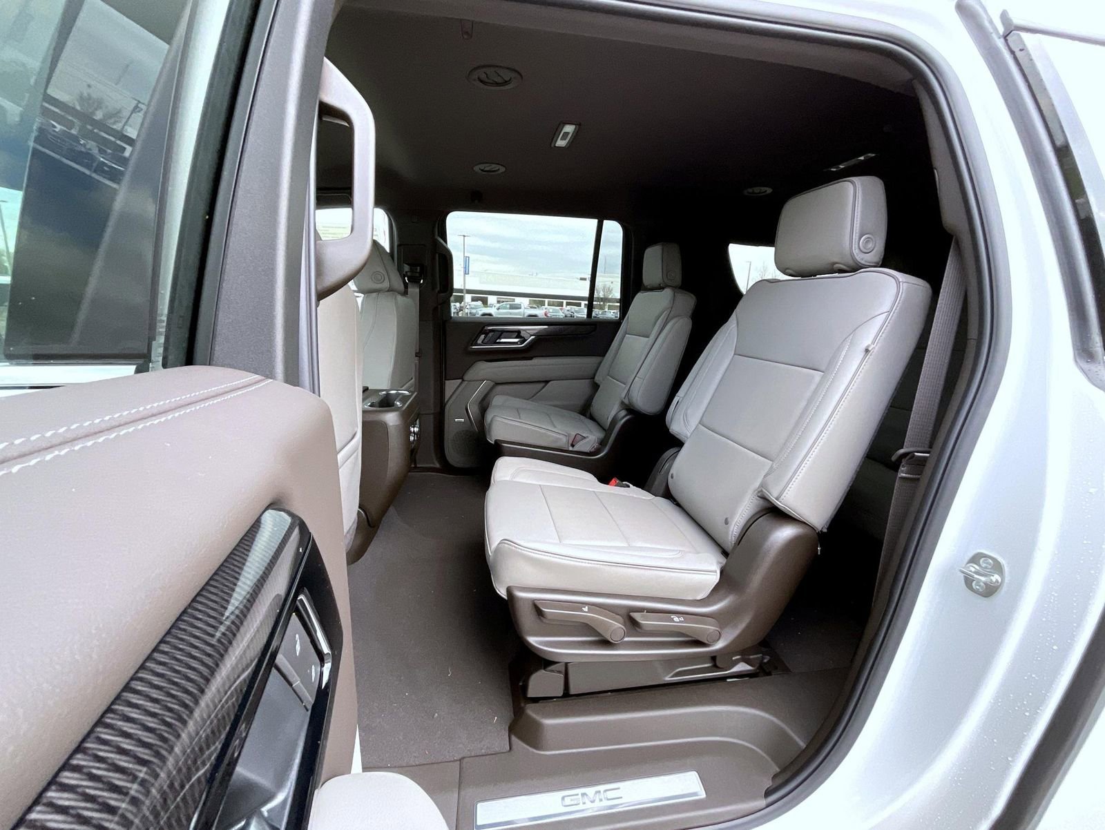 New 2026 Summit White GMC Elevation image 19
