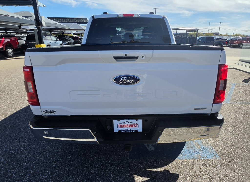 Used 2021 Oxford White Ford XLT image 8