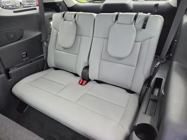 New 2026 Star White Metallic Tri-Coat Ford Active image 27