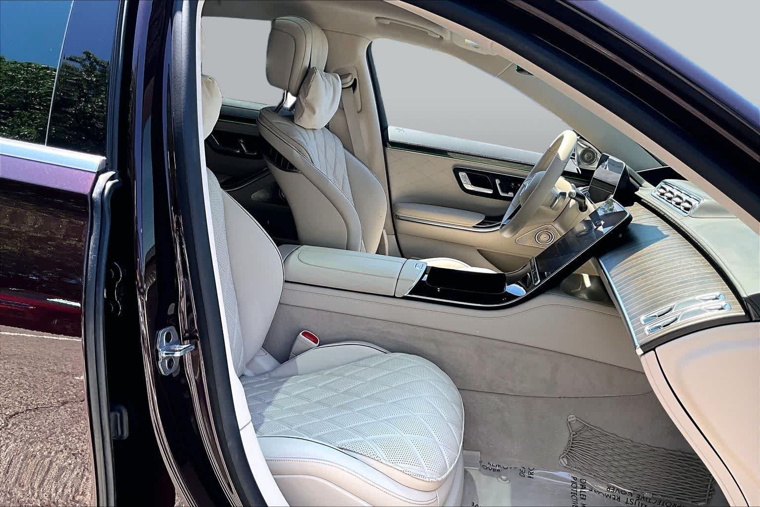 Used 2022 Rubellite Red Mercedes-Benz S 580 image 8