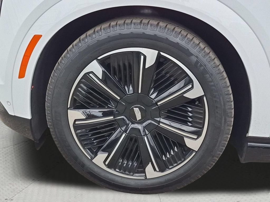 New 2025 Summit White Cadillac Sport 2 image 33