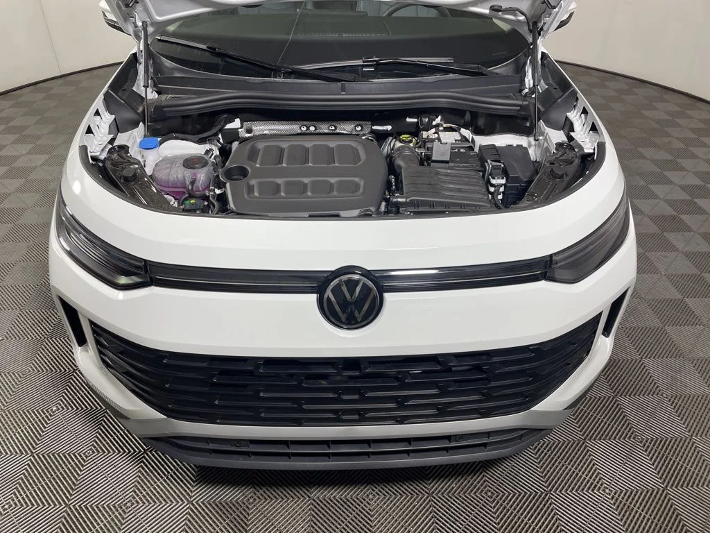 New 2026 White/off-white Volkswagen 2.0T SE image 25