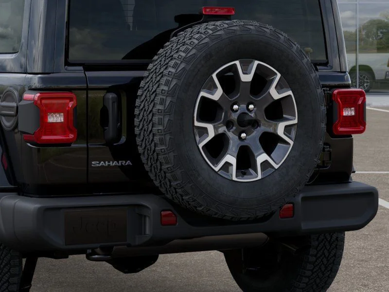 2025 Jeep Wrangler 4-Door Sahara - Photo 13