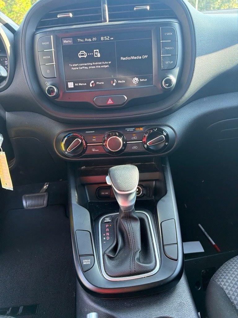 Certified Used 2022 Mars Orange Kia LX image 15