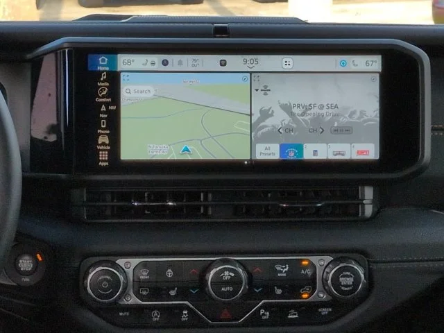 Certified Used 2024  Jeep Sahara image 17