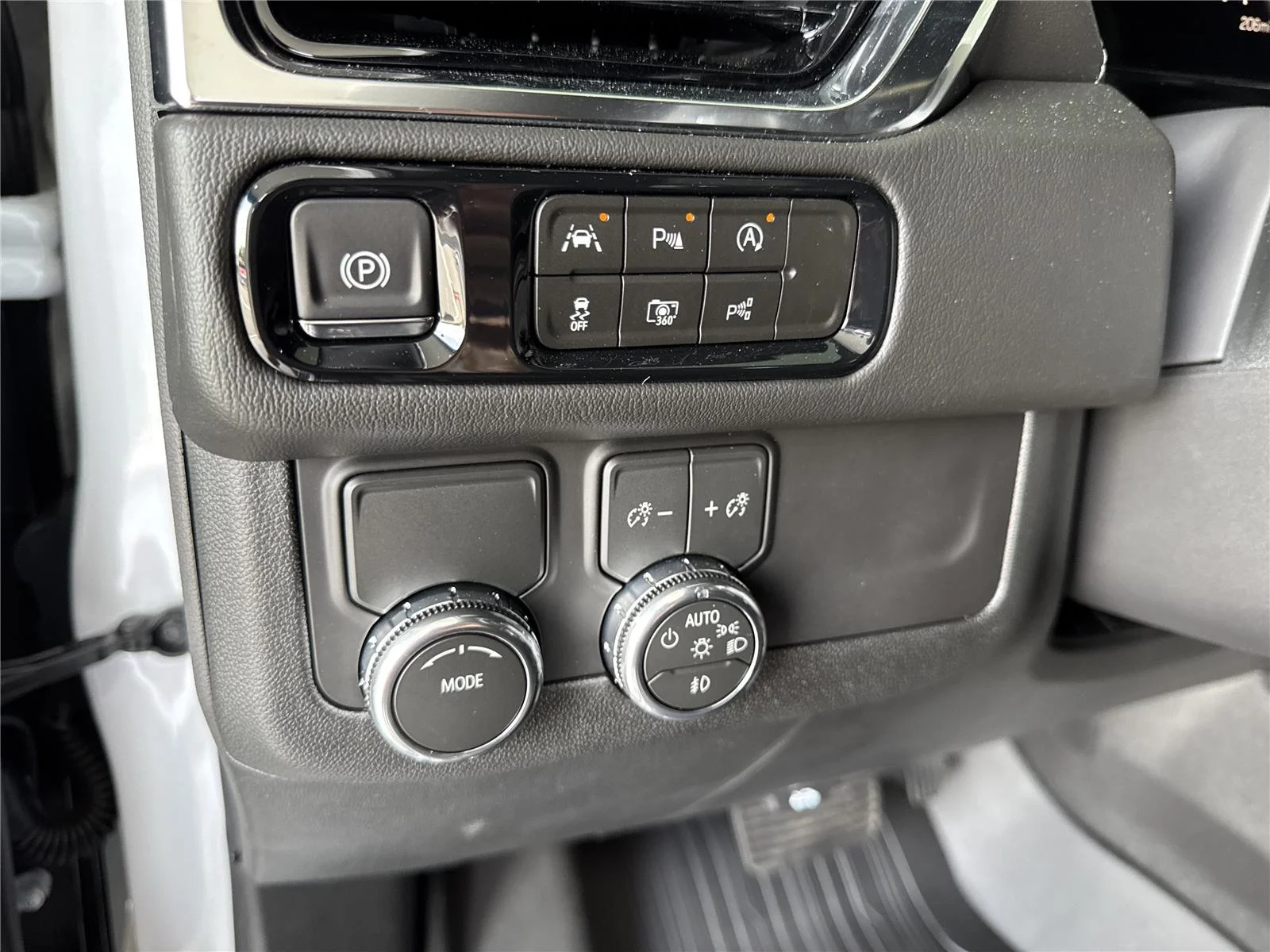 New 2026 Glacier White Tricoat GMC Denali image 20