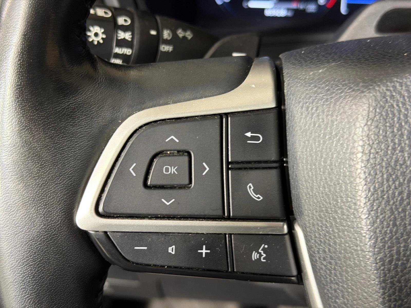 Used 2024 Silver Toyota Platinum image 26