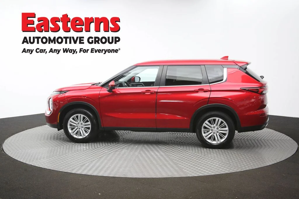 Used 2024 Red Mitsubishi ES image 60