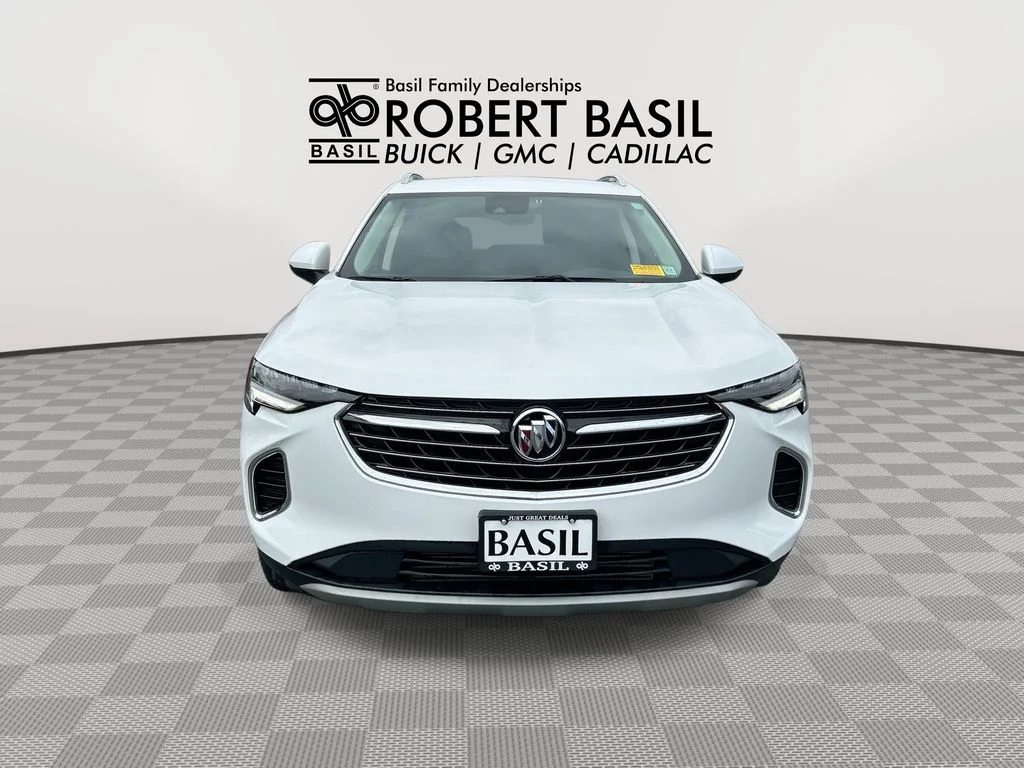 Used 2023 White Buick Preferred image 3