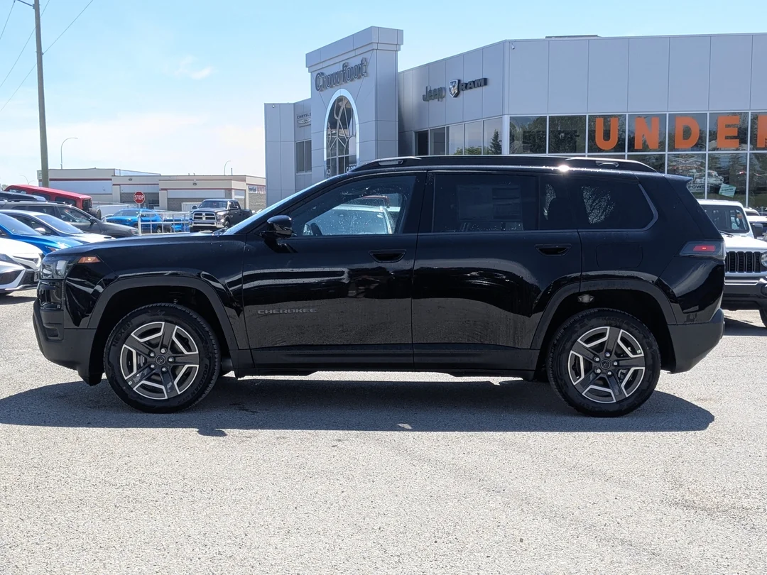 New 2026 Black Jeep Laredo - - 4x4 - 1.6L Turbo Hybrid - Adaptive Cruise - Active Lane Mgmt & More! image 5