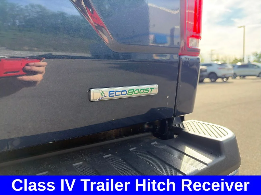 Used 2018 Blue Ford XLT image 26