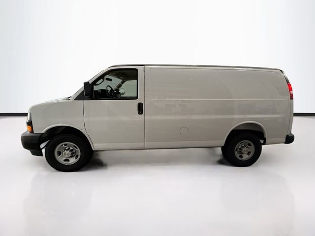 2025 Chevrolet Express Cargo Work Van - Photo 9