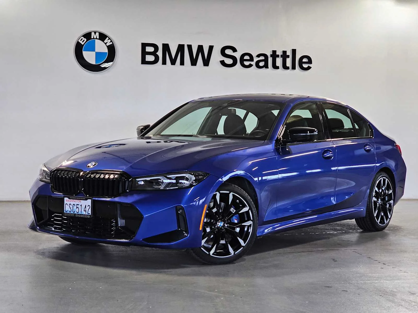 2025 BMW 3 Series 330i xDrive Sedan's photo