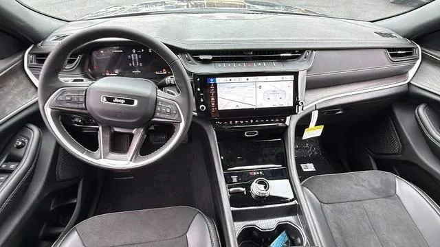 2026 Jeep Grand Cherokee Laredo - Photo 7