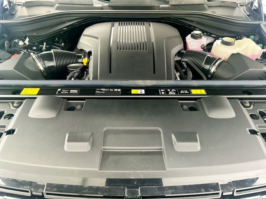 New 2026 Carpathian Grey Land Rover Dynamic SE image 28