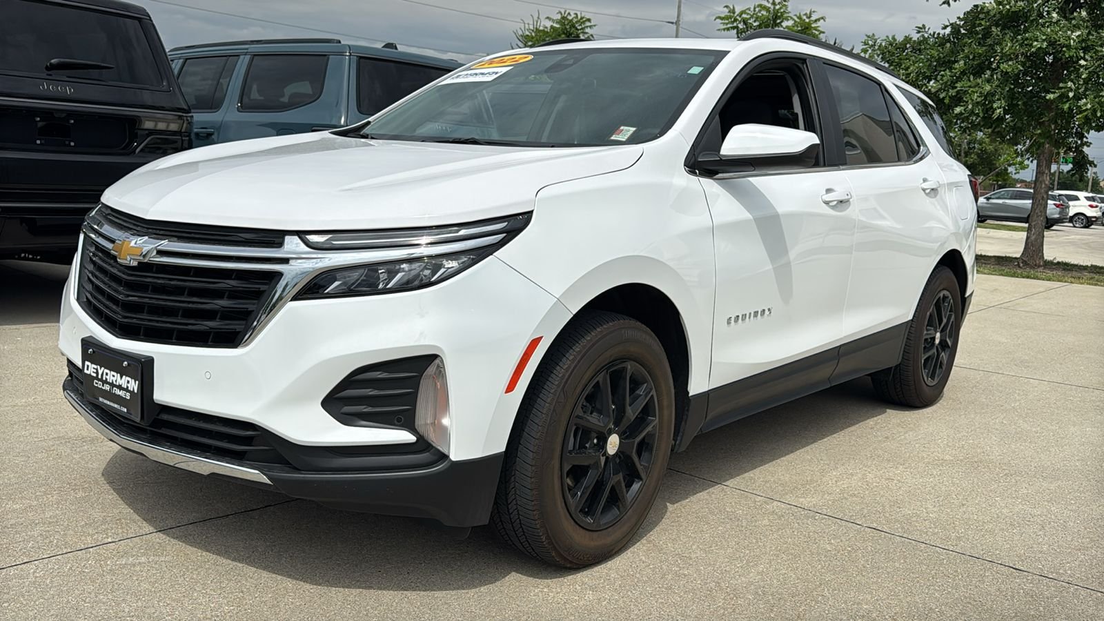 Used 2022 White Chevrolet LT image 5