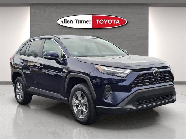 2024 Toyota RAV4 XLE FWD's photo