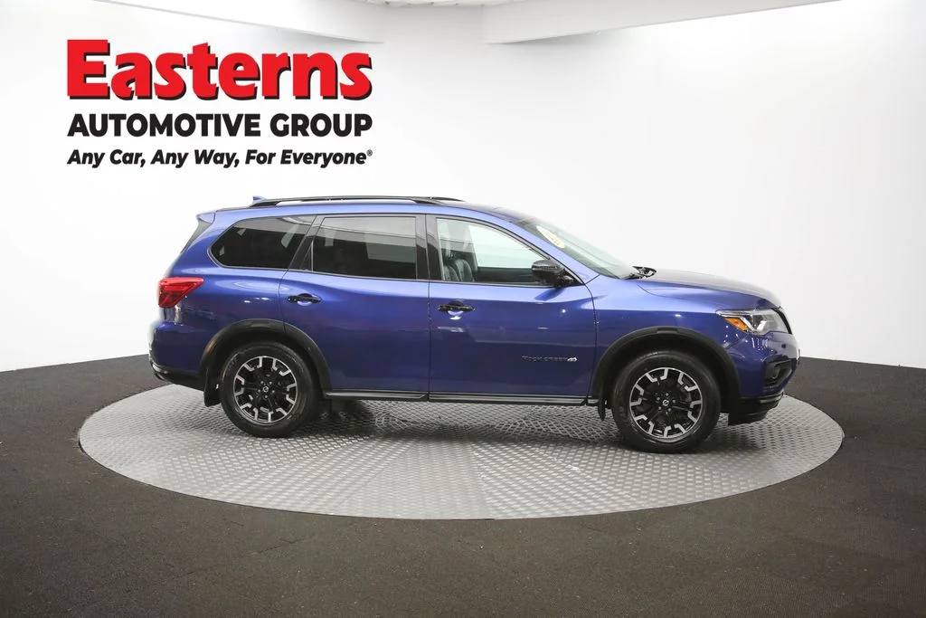 Used 2020 Blue Nissan SL image 48