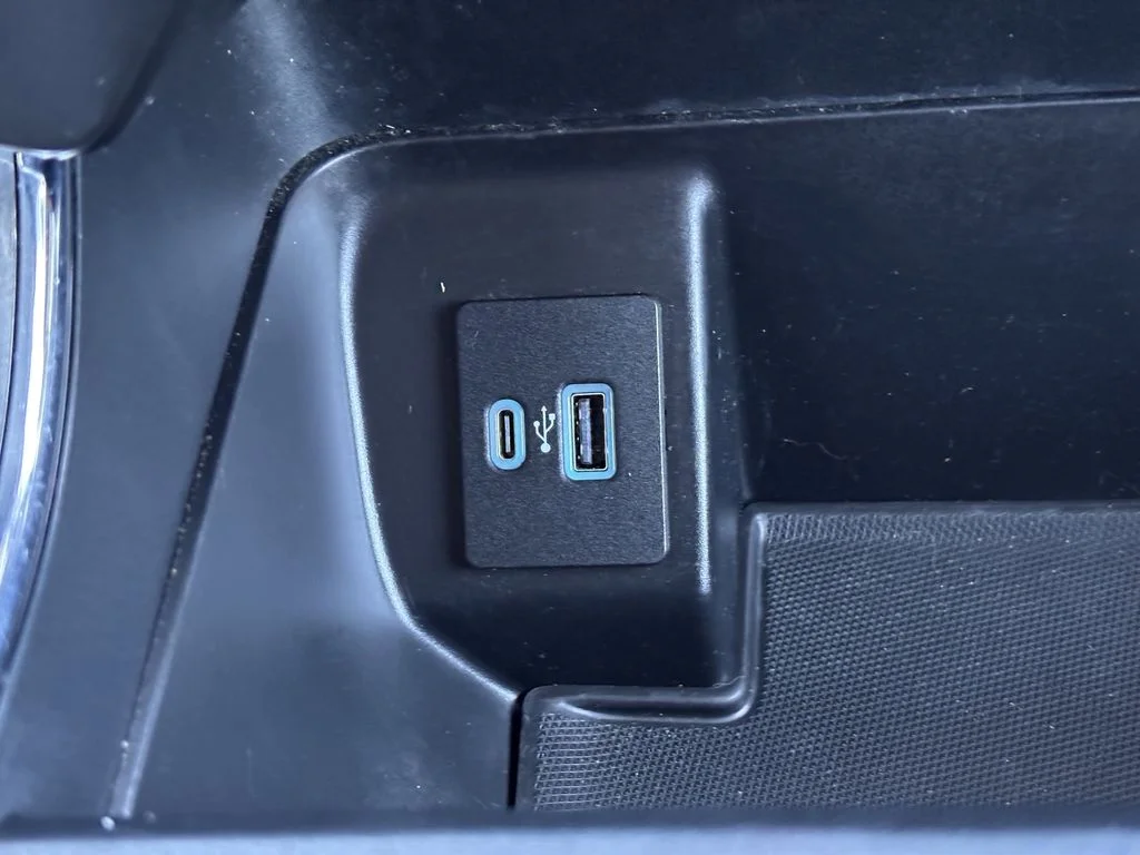 Used 2022 Black Ford XLT image 32