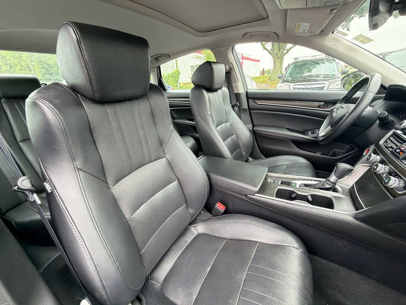 2019 Honda Accord EX-L - Photo 18