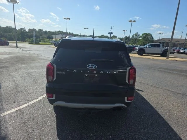 Used 2021 Black Hyundai SEL image 4