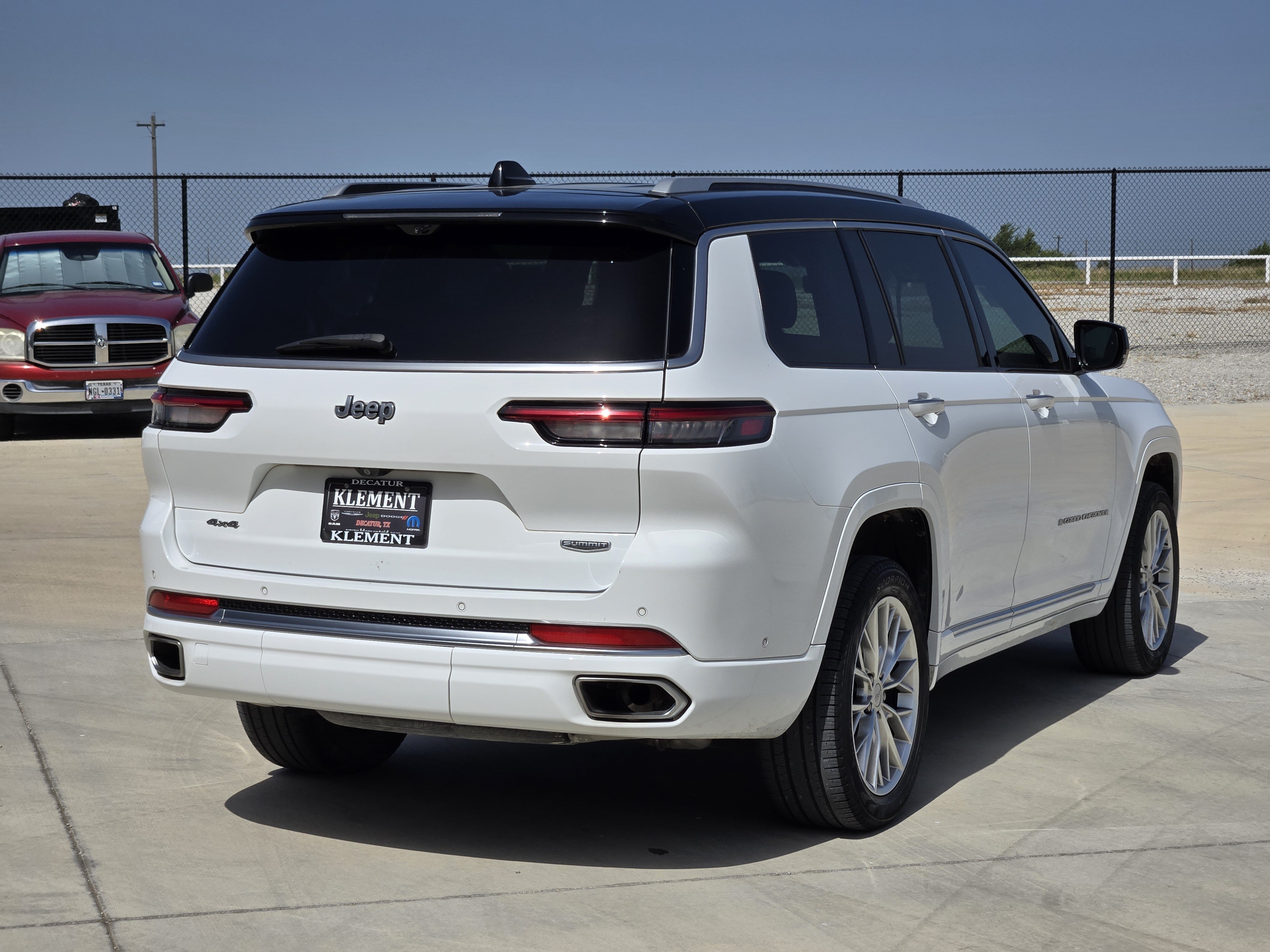 Used 2023 Bright White Clearcoat Jeep Summit image 8
