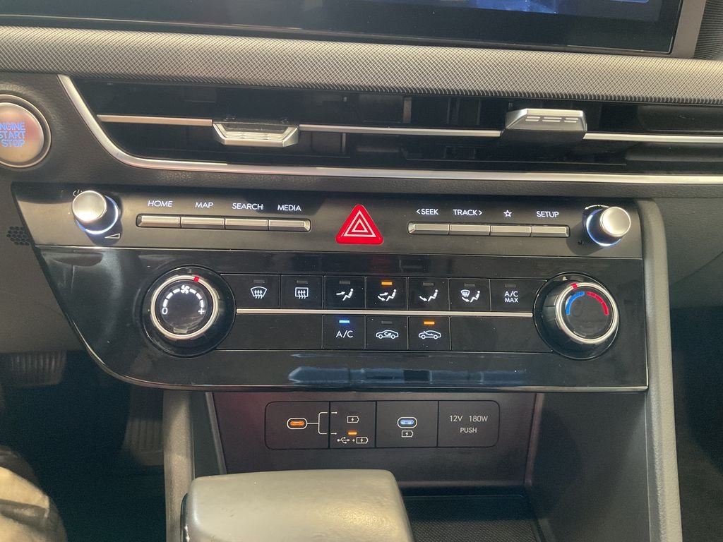Used 2025 Silver Hyundai SE image 25