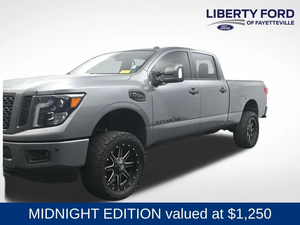 2018 Nissan Titan XD SL Diesel Crew Cab 4x4 SWB's photo