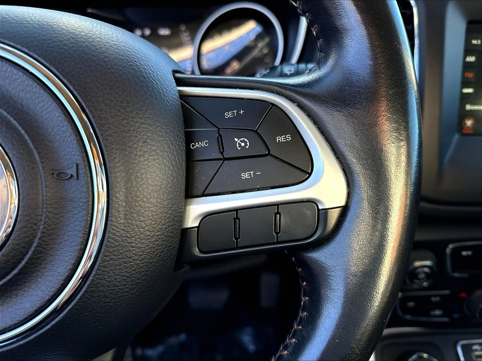 Used 2020 Crystal Metallic Jeep Latitude image 14