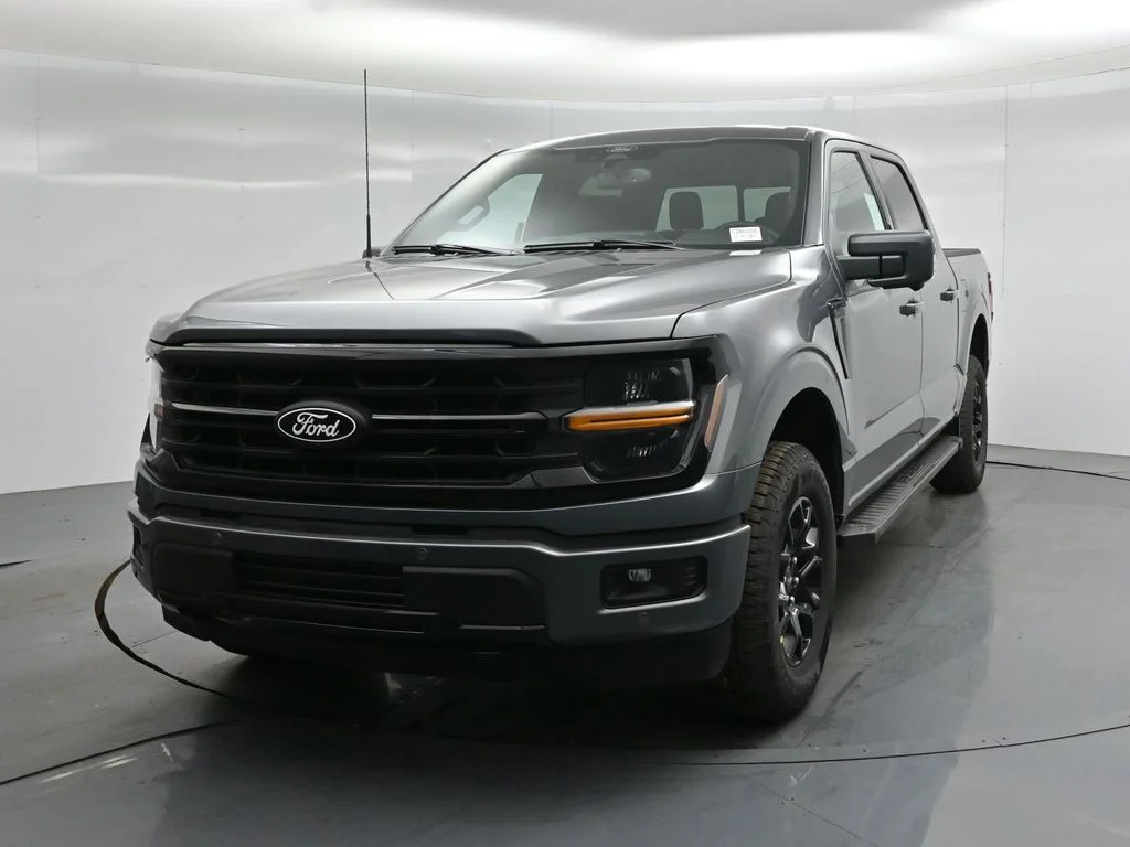 New 2026 Carbonized Gray Metallic Ford XLT image 50