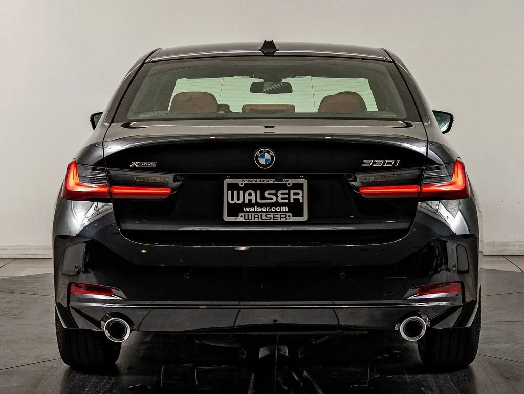 New 2026 Black Sapphire Metallic BMW 330i xDrive image 7