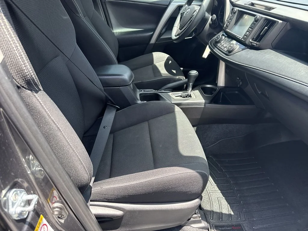 Used 2017 Gray Toyota XLE image 13